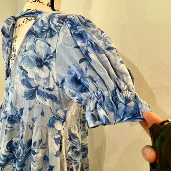 ALTAR D’STATE MINI DRESS SMOCKED OVERSIZED TIERED BLUE FLORAL SZ M AESTHETIC - Picture 14 of 16